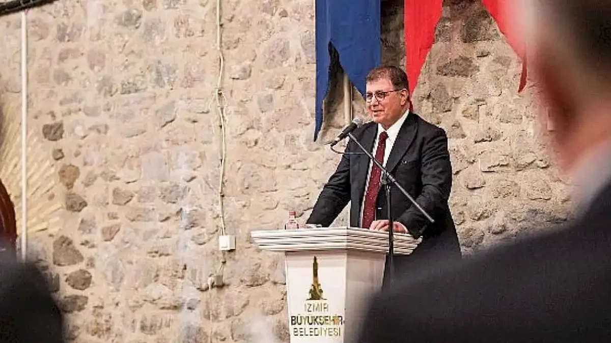 Başkan Tugay'dan yeni yıl mesajı "İyiliği çoğalttığımız bir yıl olsun"