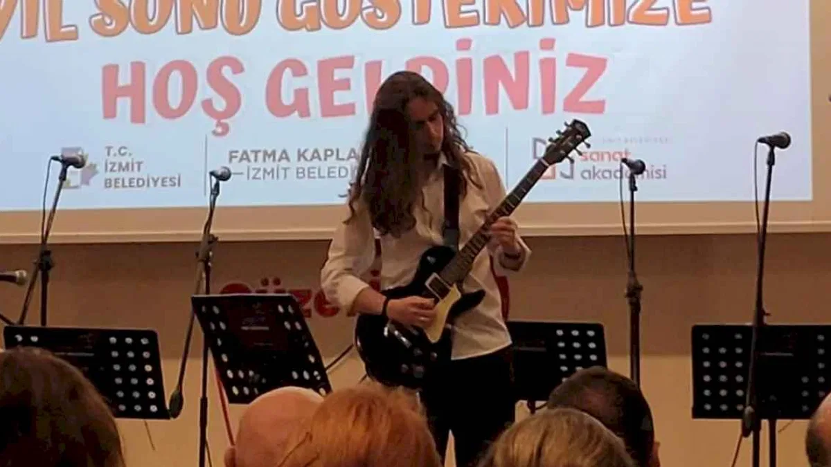 İzmitli Sanat Akademisi öğrencilerinden büyük başarı