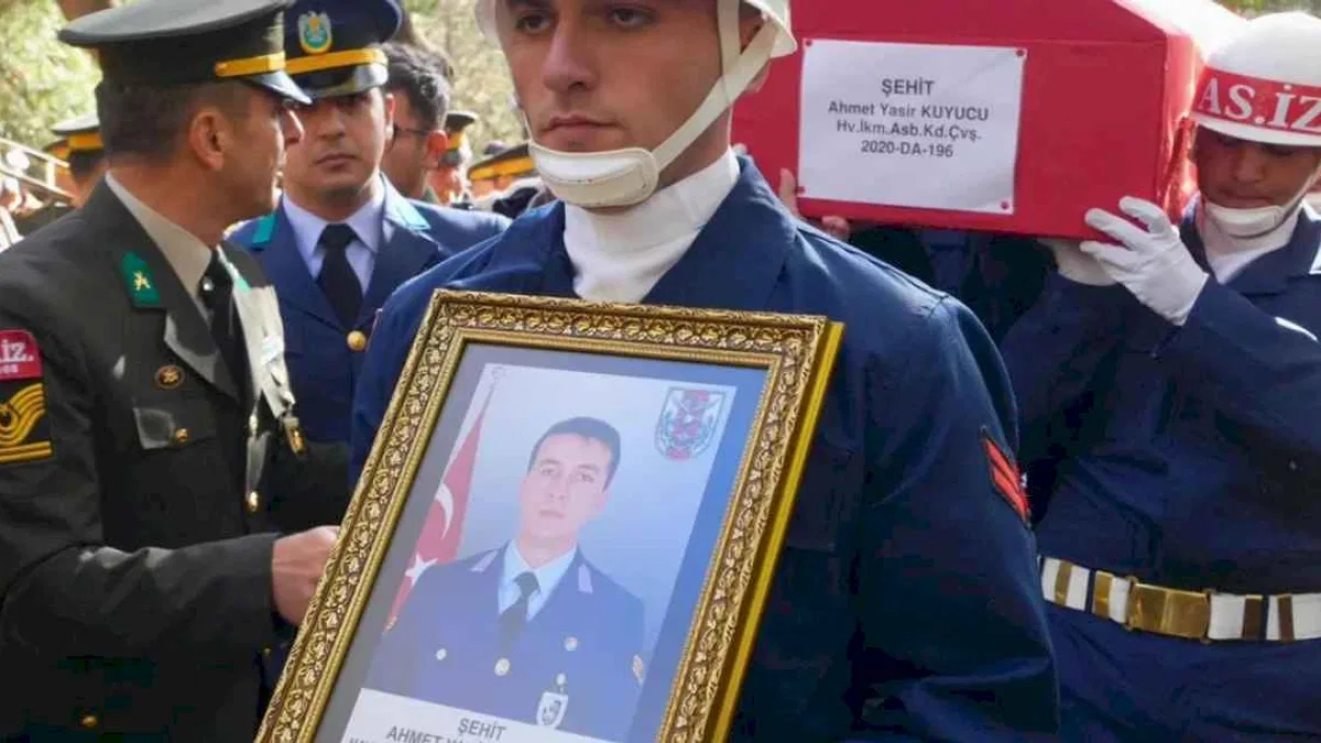 'Keşke'si gerçek oldu..! Şehit astsubay Ahmet Yasir Kuyucu Konya'da gözyaşlarıyla uğurlandı