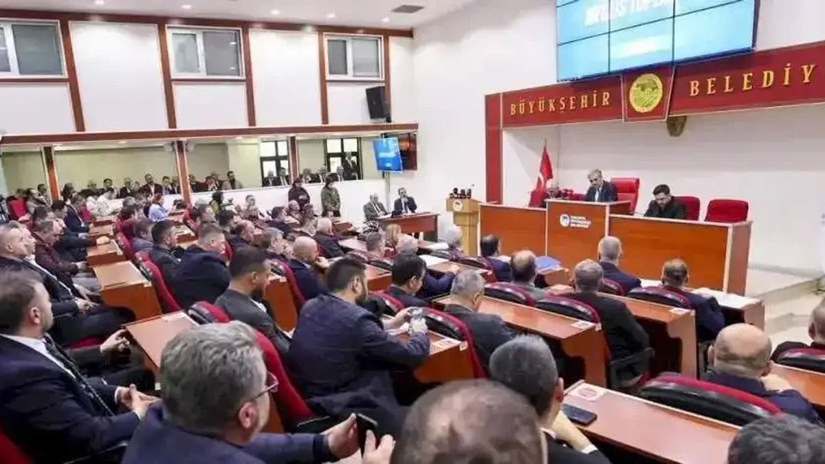 Sakarya'da Başkan Alemdar, hizmetleri sıraladı, uyum vurgusunu yineledi