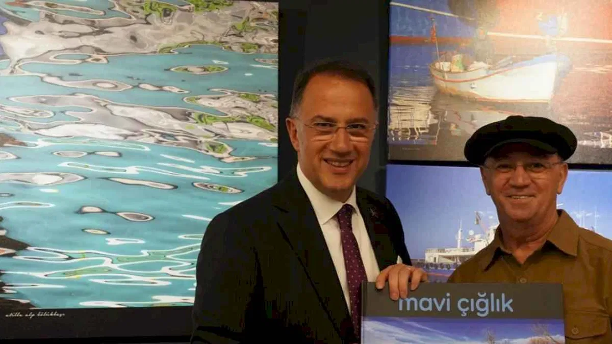 İstanbul Beylikdüzü'nde 60 yaşında 60. sergi: 'Mavi Çığlık'