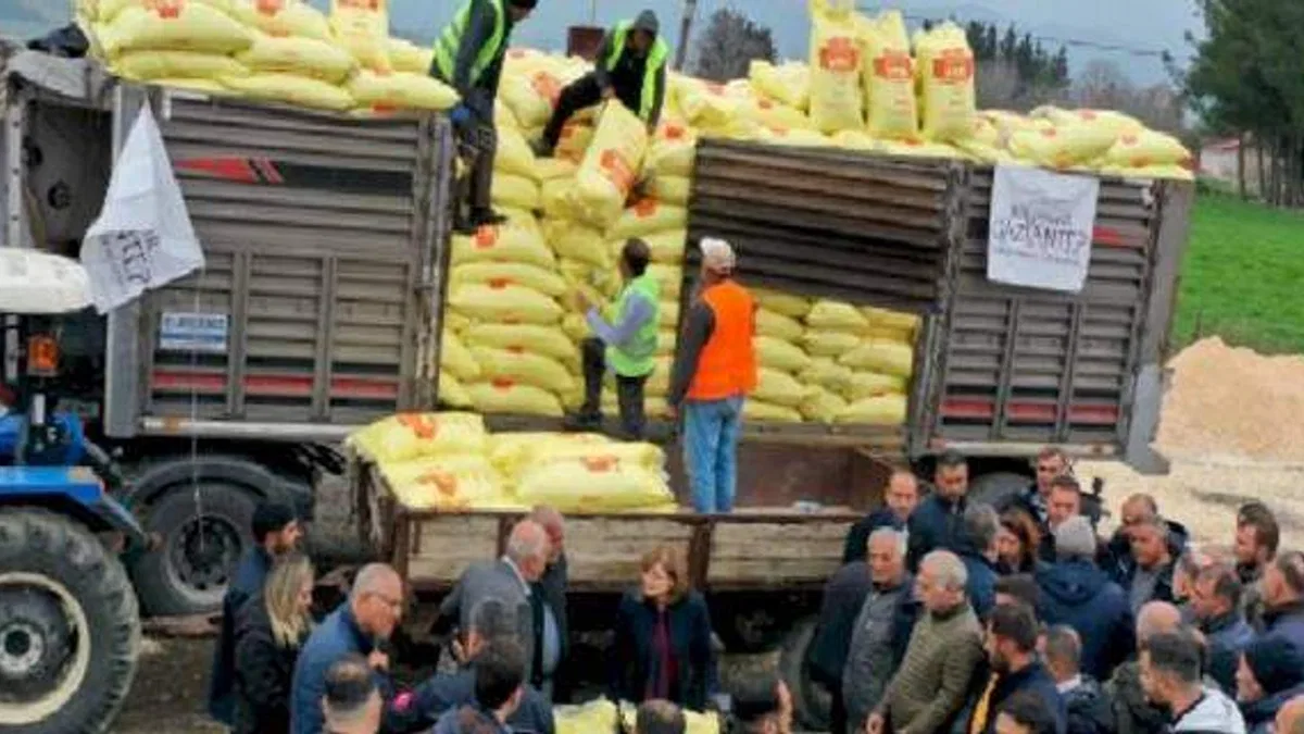 Gaziantep Büyükşehir'den üreticilere gübre desteği