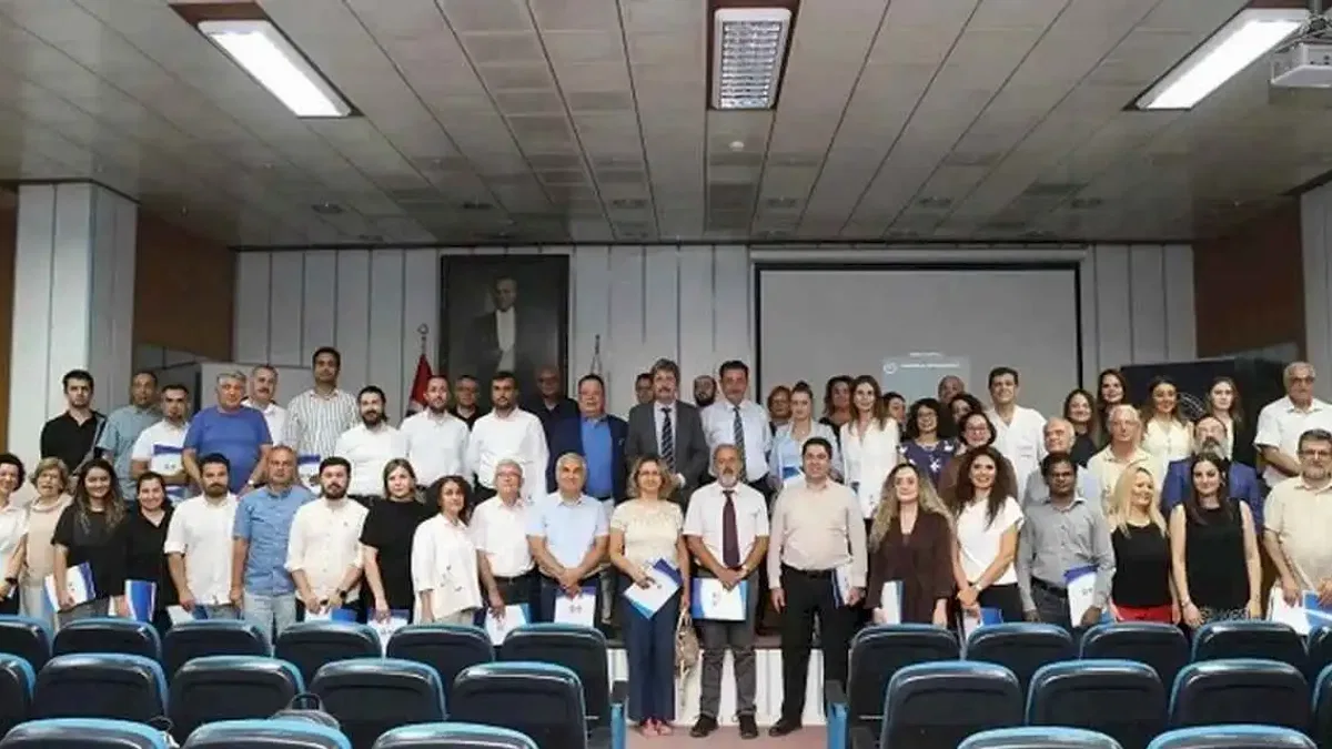 BUÜ’de başarılı akademisyenler ödüllendiriliyor