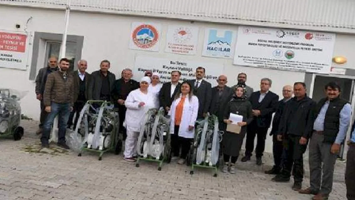 Kayserili üreticiye süt sağma makinesi desteği