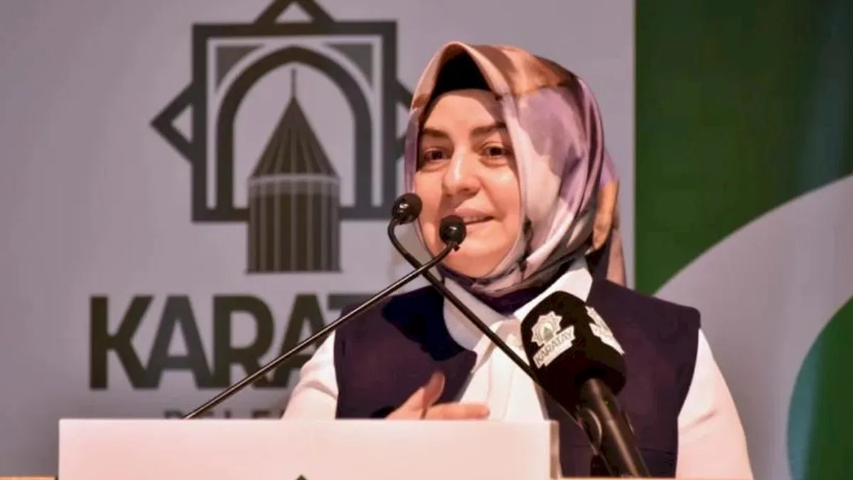 Konya Karatay'da evli çiftlere eğitim sürüyor