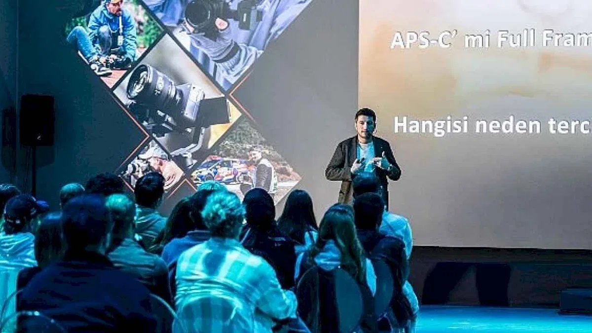 Sony, ZV Serisinin En Yeni Üyesi ZV-E10 II'yi Fotoğraf ve Video Tutkunlarıyla Buluşturdu