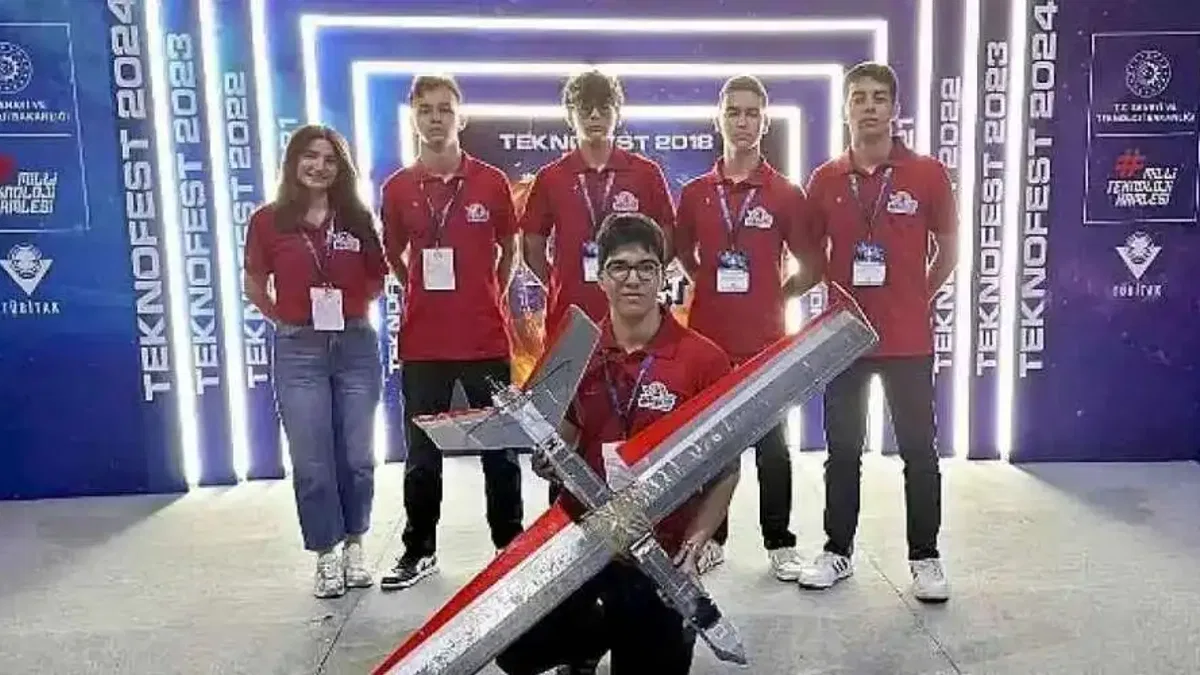 Darüşşafakalı Öğrenciler TEKNOFEST'te Zirvede