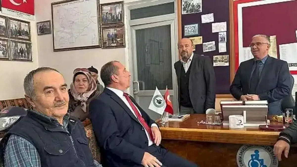 Başkan Aydın Çumra Engelliler ve Dayanışma Derneğini Ziyaret Etti