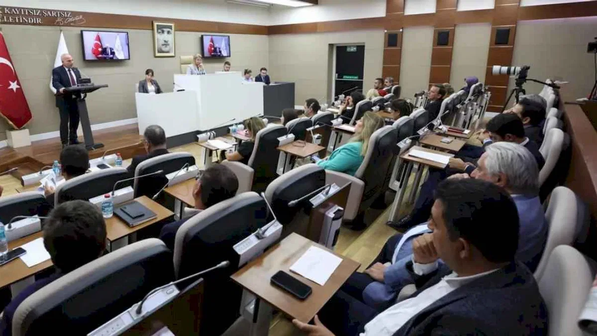 İstanbul Bakırköy'den emekli ve öğrencilere nakdi destek