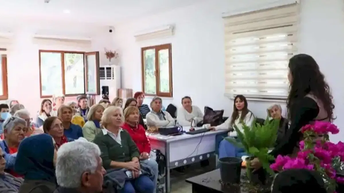Antalya Büyükşehir’den yaş almış bireylere evde çiçek yetiştiriciliği eğitimi