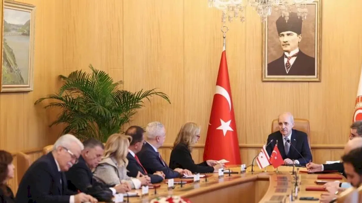 Kurtulmuş, KKTC-Türkiye Parlamentolar Arası Dostluk Grubu'nu kabul etti