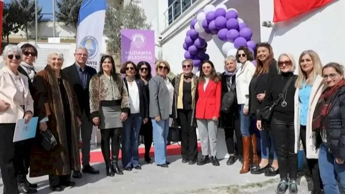 Bursa Mudanya'da kadınlar için tarihi adım