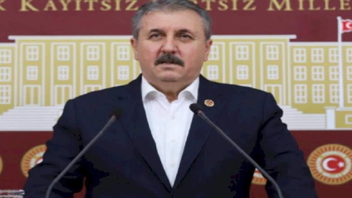 BBP: Devlet düşmanları Meclis'ten atılmalı!