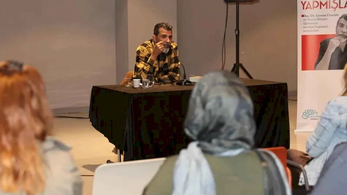 Nilüfer’de Sosyal Bilimci Ustalar İnceleniyor
