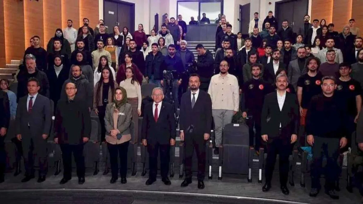 Şehir Sohbetleri'nin ilk konuğu Dr. Memduh Büyükkılıç