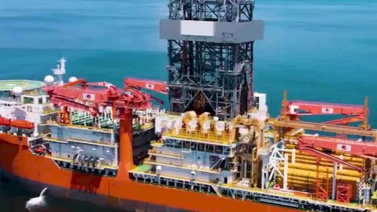 Enerji filomuza iki yeni nesil sondaj gemisi eklendi