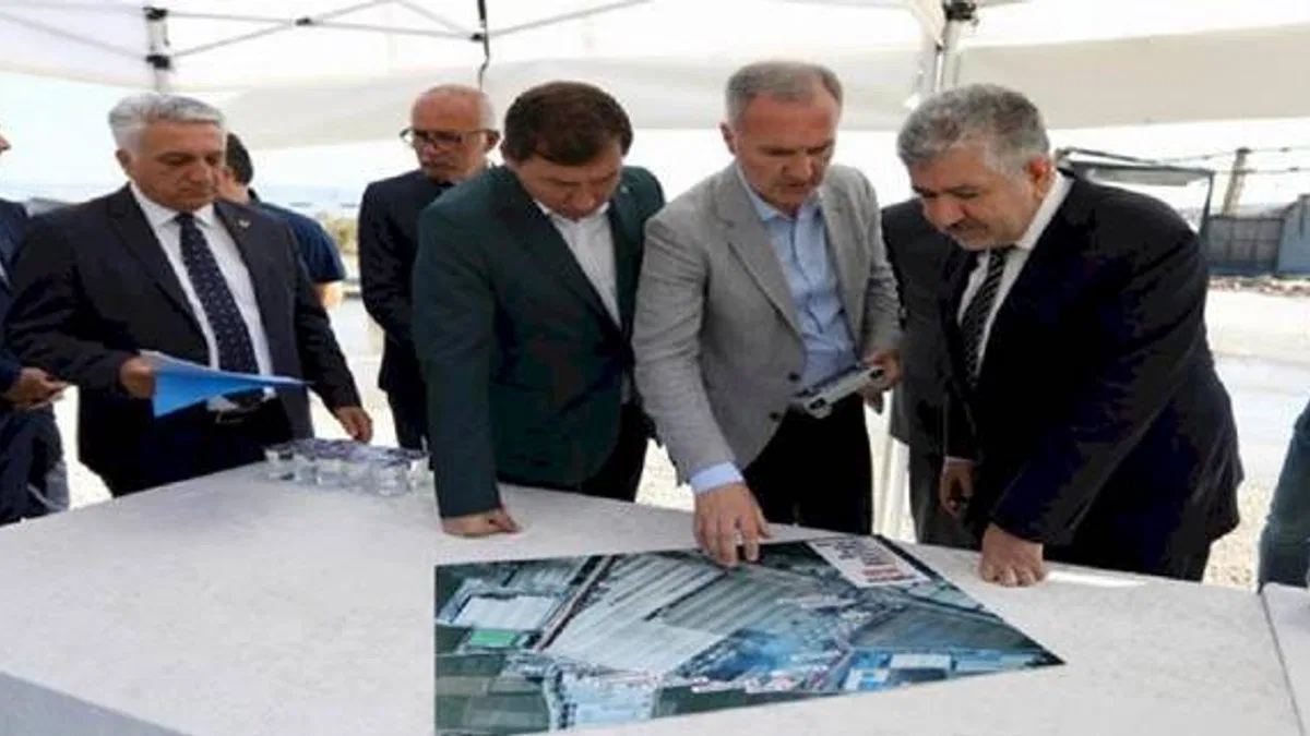 Sanayi ve Teknoloji Bakan Yardımcısı yangın bölgesinde inceleme yaptı