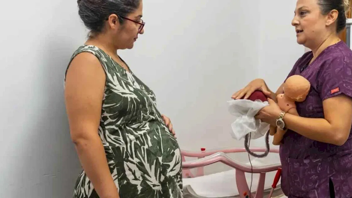 Eşrefpaşa Hastanesi’nde Gebelik Okulu açıldı