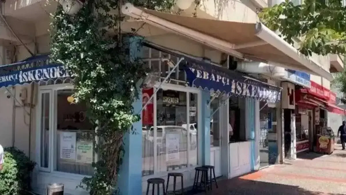 Bursa’nın iskender kebapçıları sinek avlıyor