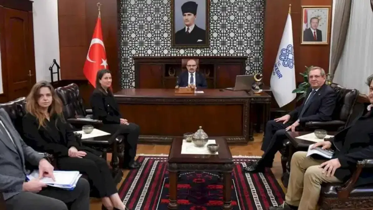 Ayvalık Alan Başkanlığı’ndan Balıkesir Valiliği'ne ziyaret