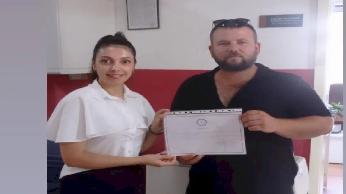 MHP'li Vural mazbatasını aldı