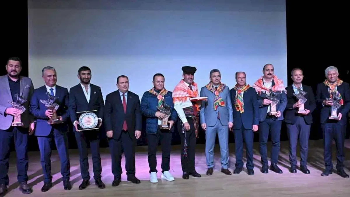 Başkan Uysal, ‘Ayağa kalkmamız lazım’