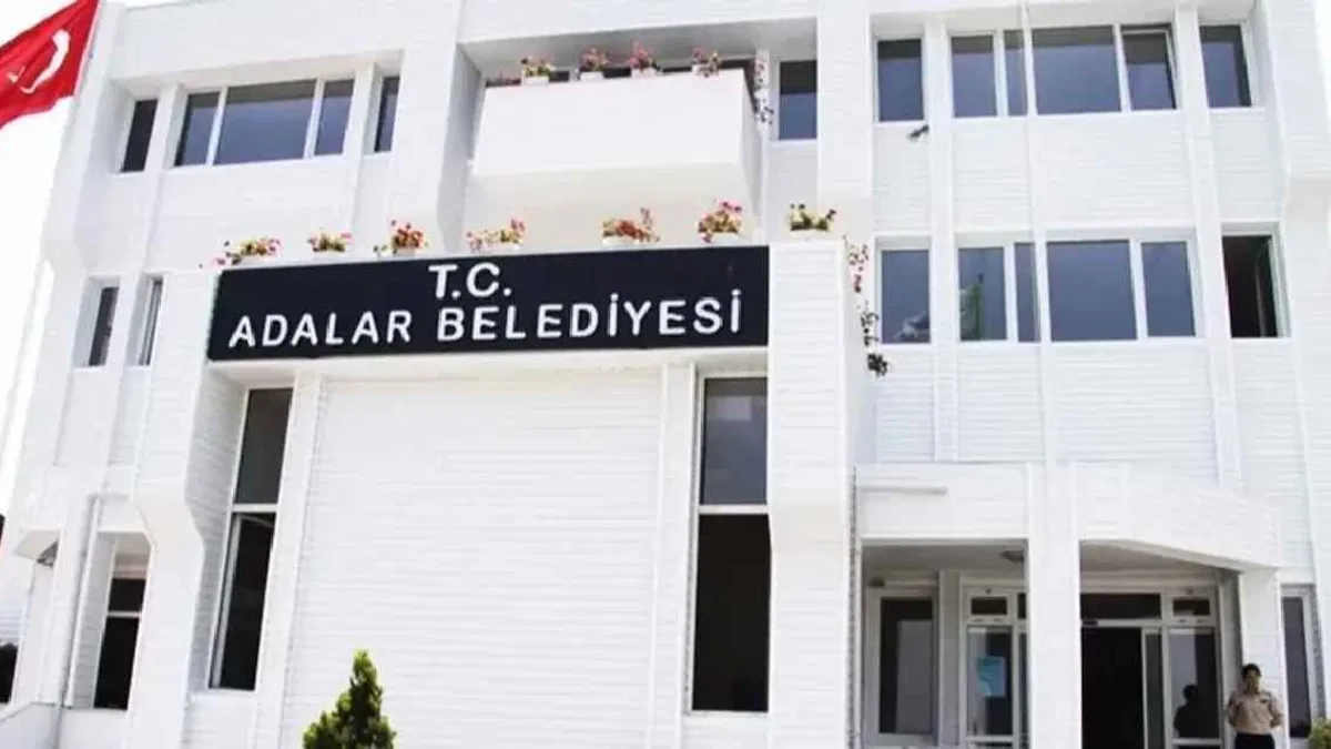 Adalar’da Başkan Vekili Medine Pamuk istifa etti!