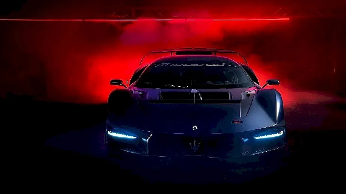 Maserati'nin Yeni Yarış Canavarı MCXtrema