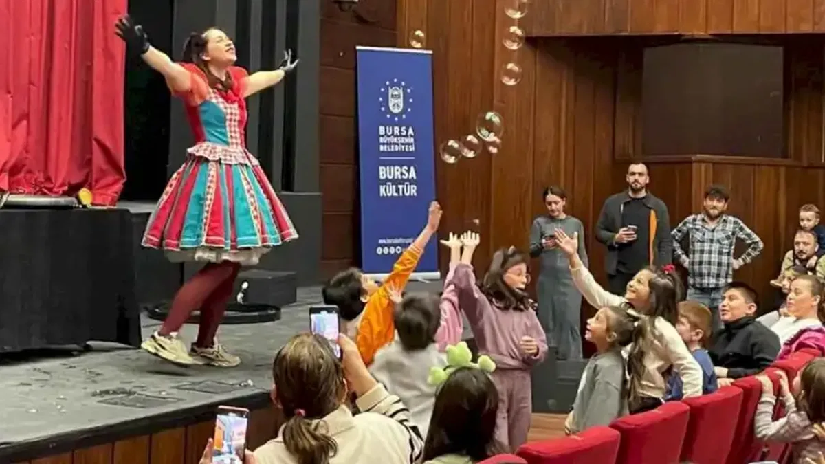 Bursa'da Yarıyıl Şenliği’nde renkli program