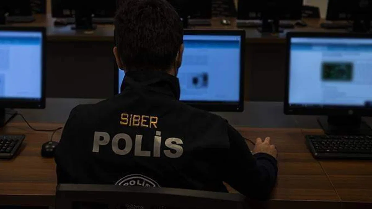 Siber polislerden "sağlıkta şiddet" olaylarına ilişkin dezenformasyon içeren paylaşımlara inceleme