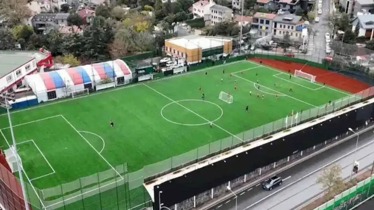 İstanbul Büyükşehir Belediyesi Beşiktaş’taki İsmet İnönü Spor Tesisi’ni yeniledi