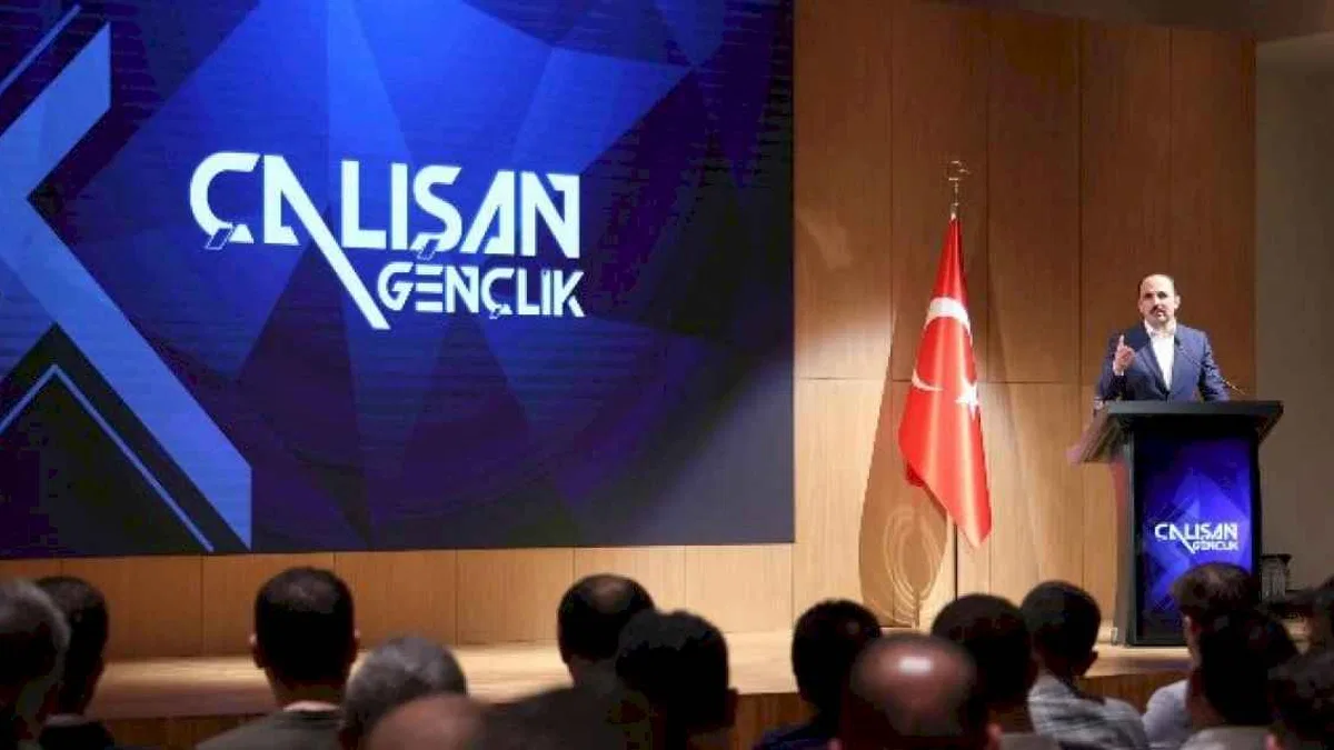 Başkan Altay 'Çalışan Gençlik Meclisi'nde