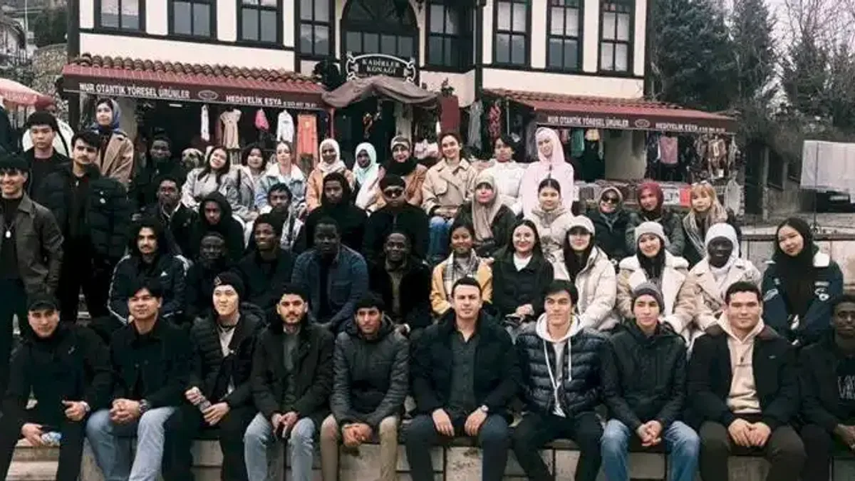 Sakarya'da öğrenciler tarihi ve doğal mekanları keşfetti