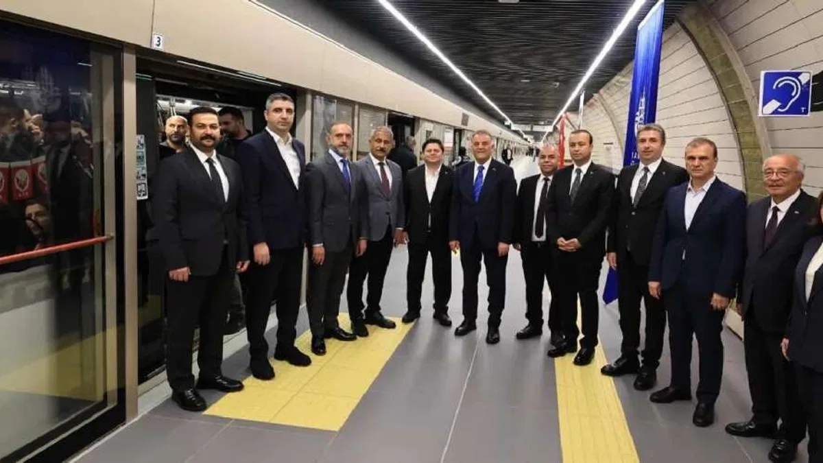 Anadolu Yakası’na dev ulaşım yatırımı... Sultanbeyli Metrosu hizmete açıldı
