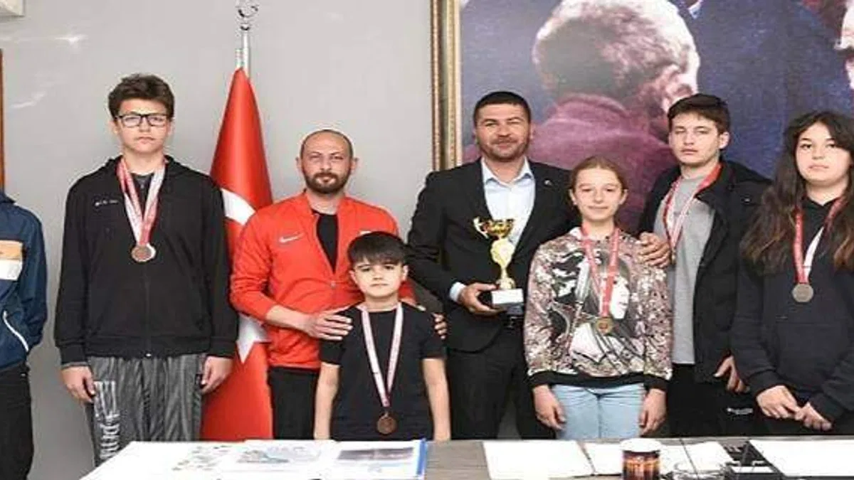 Foça Belediyespor Kulübü Taekwondo Şubesi başarılarıyla Foça'yı gururlandırıyor