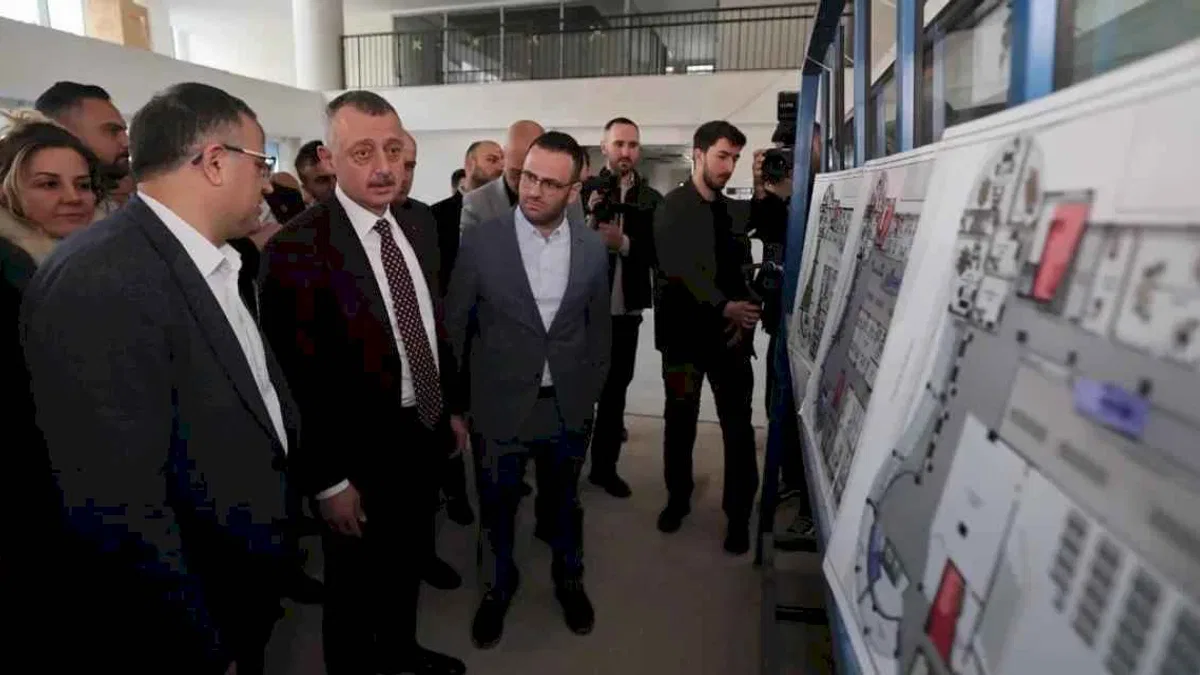 Kocaeli Büyükşehir'den Derince’deki yatırımlara yakın takip