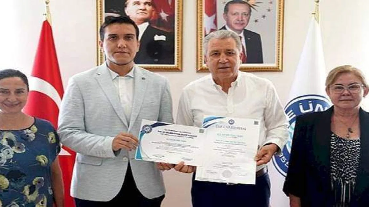 "Ege Üniversitesi Ek Gelişim Etkinlikleri Karnesi" uygulaması tescillendi