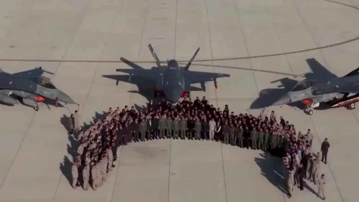 Bayraktar KIZILELMA insansız savaş uçağıyla dünyada ilki başardı