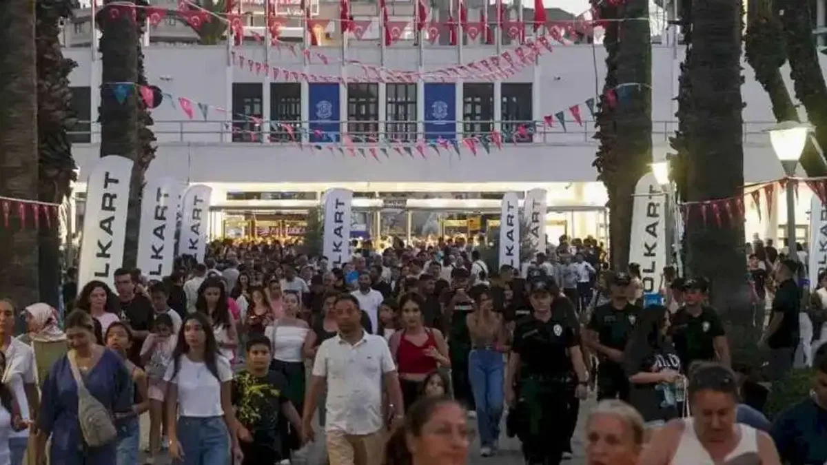 IEF'e hafta sonu ziyaretçi yağdı