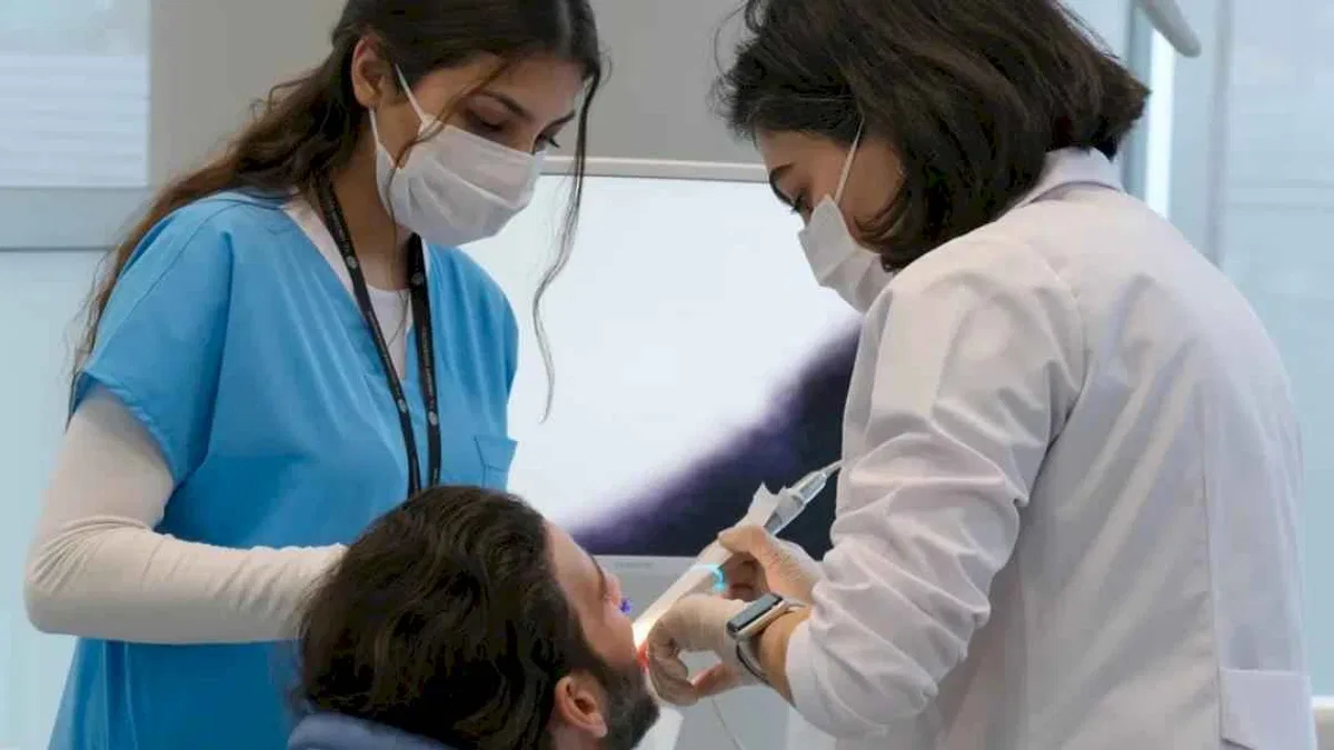 İstanbul'da 'öğrenci klinikleri' açıldı... Hem öğrenciler, hem de kurum kazanıyor