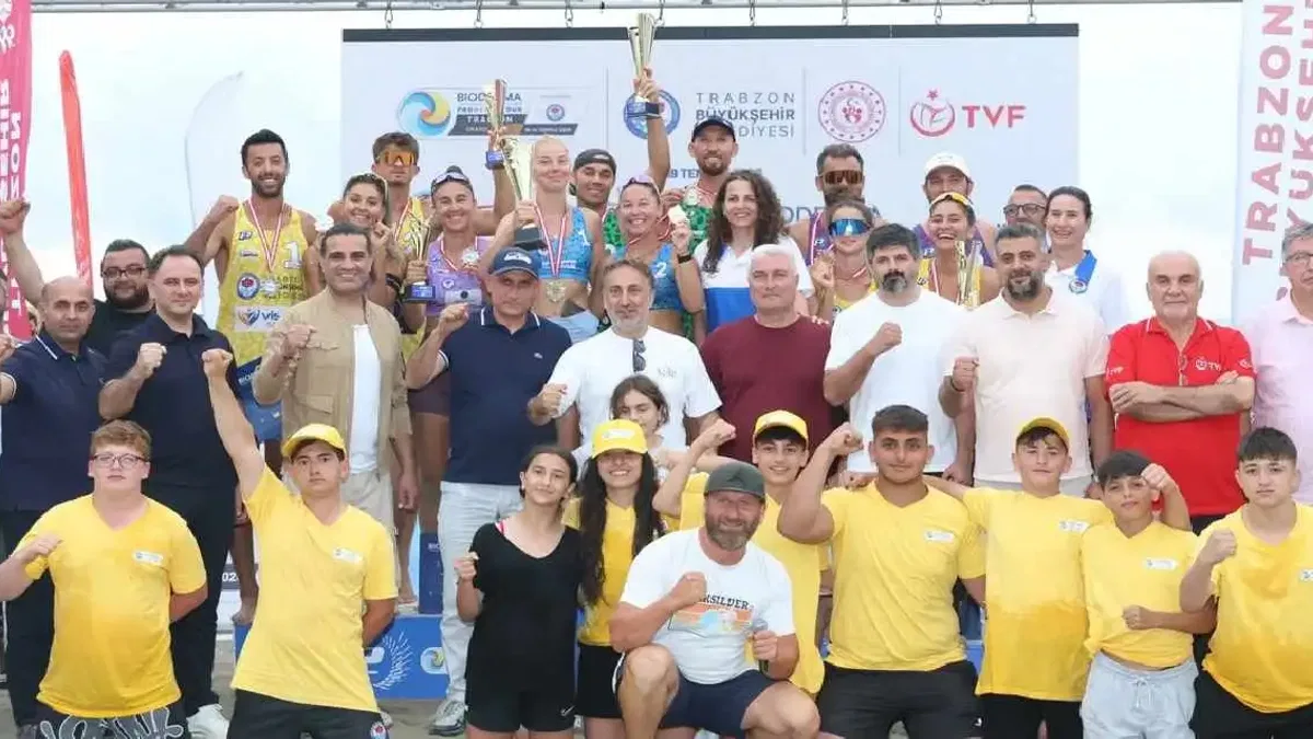 Trabzon’da plaj voleybolu heyecanı
