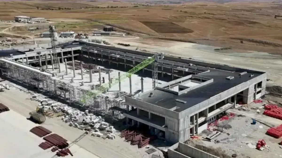 Orta Anadolu'nun kalbinde yeni havalimanı yükseliyor