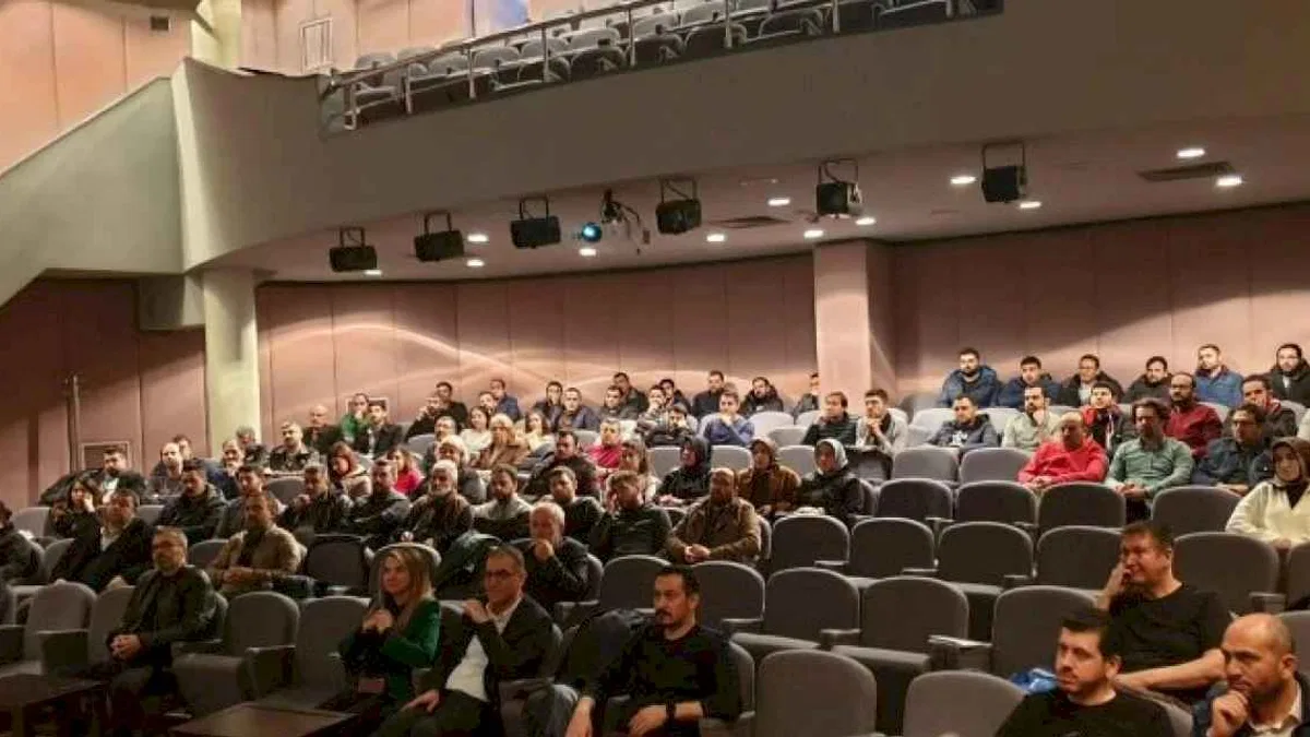 Kayseri Büyükşehir Belediyesinde personele seminer