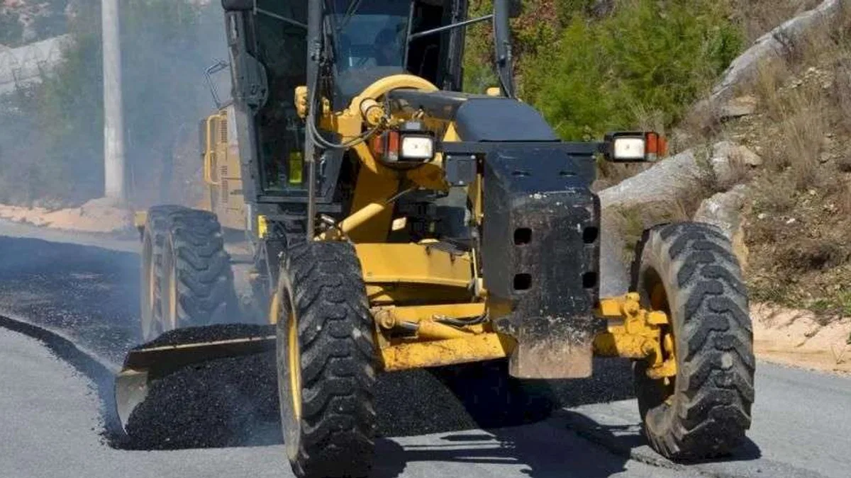 Antalya Büyükşehir’den Alanya’da yol yapım çalışması