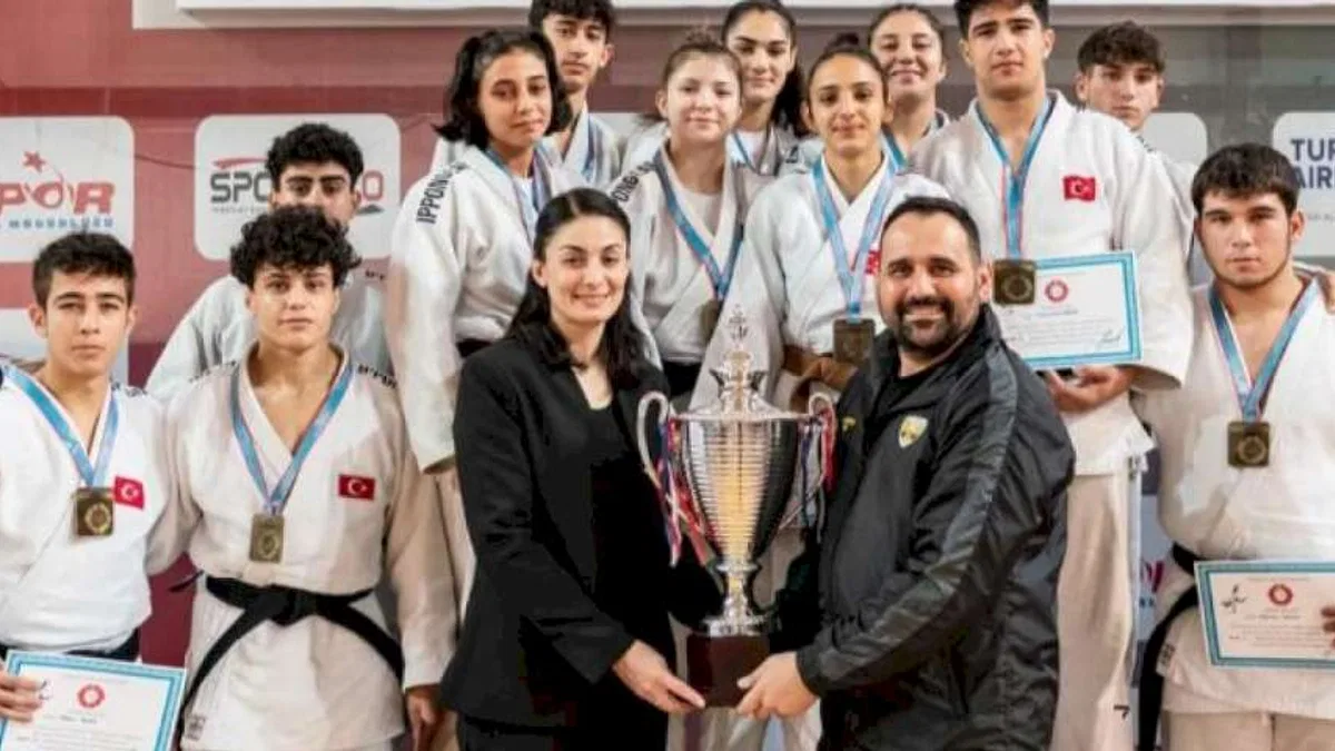Konyalı judocular gururlandırıyor
