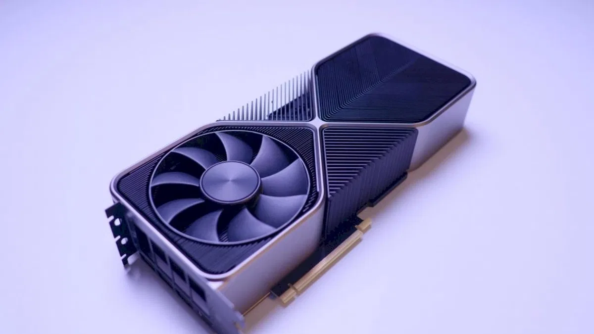 Resmi Olarak Tanıtılmayan Siyah RTX 3090 SUPER Tasarımı Görüntülendi