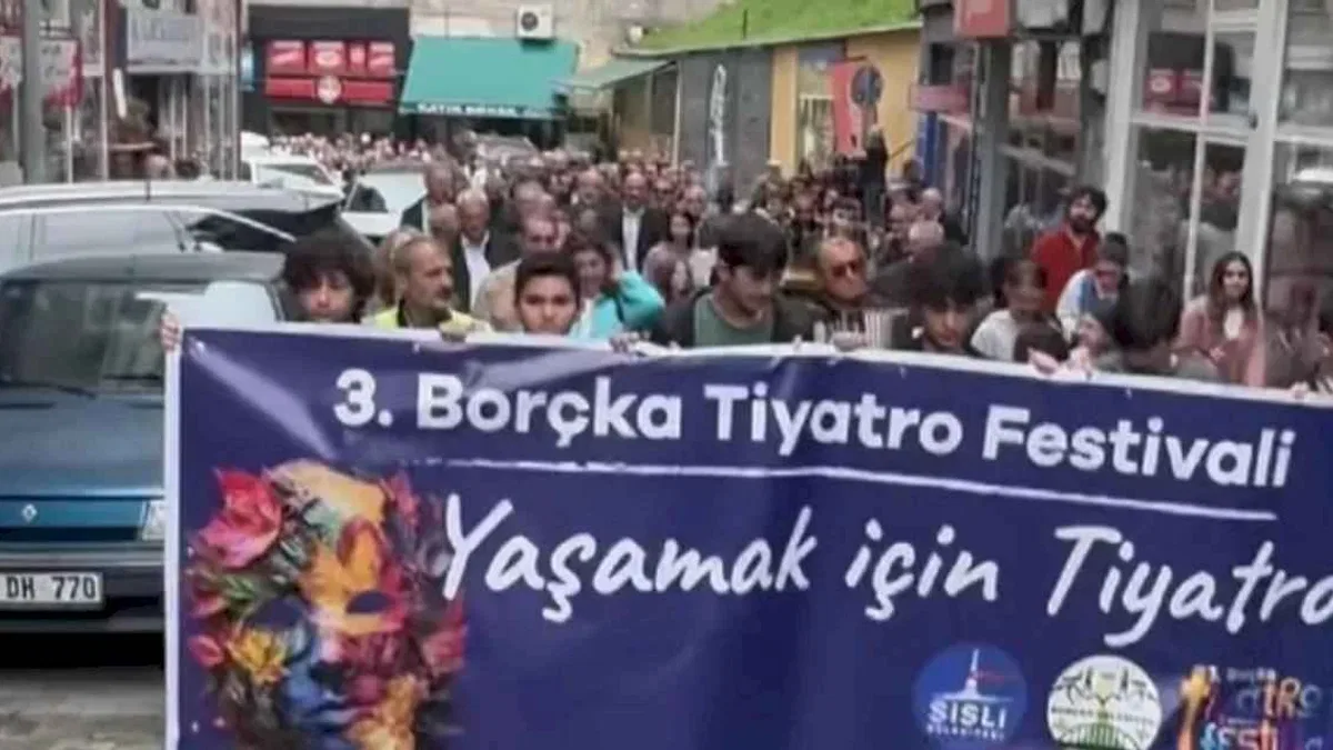 Artvin Borçka'da Tiyatro Festivali ile üçüncü buluşma