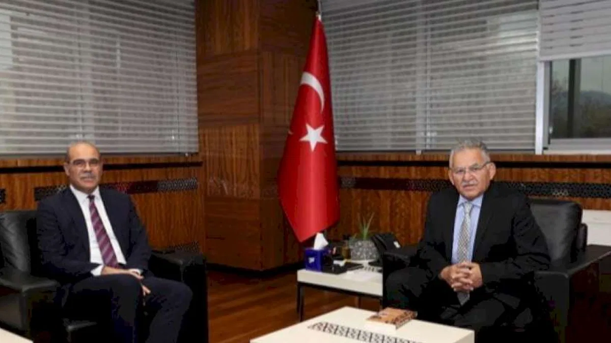 Memduh Büyükkılıç'a çifte ziyaret