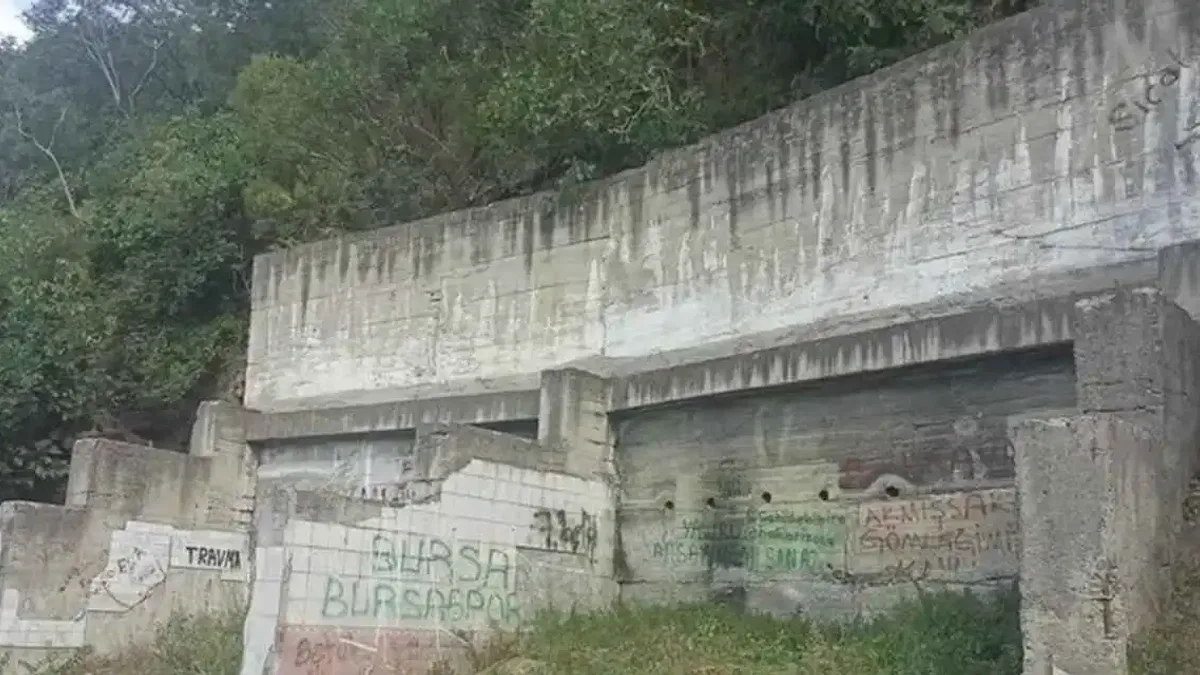 Bursa’daki bu park, uyuşturucu bağımlılarının meskeni oldu
