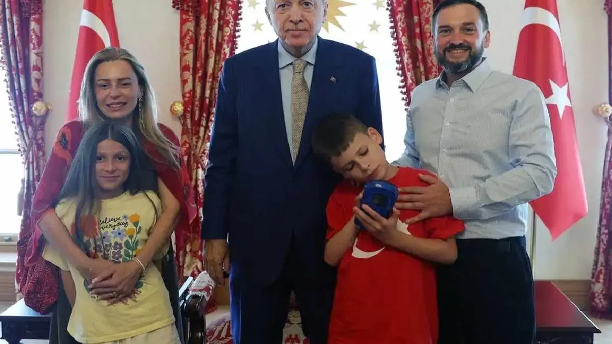 Cumhurbaşkanı Erdoğan, ‘Cake Not Hate’ kampanyasıyla tanınan Joshua Harris'i ağırladı